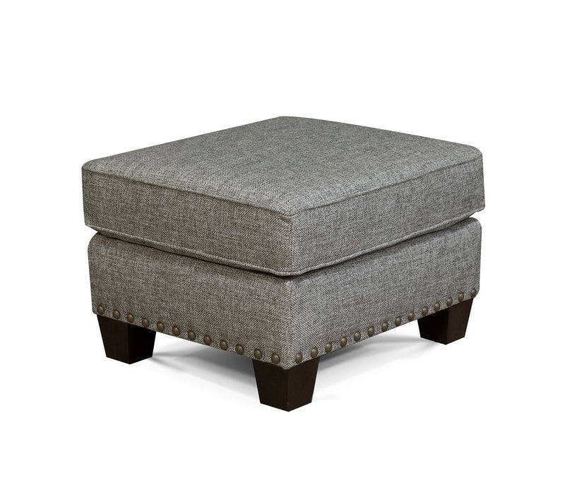 Salem - Ottoman With Nails
