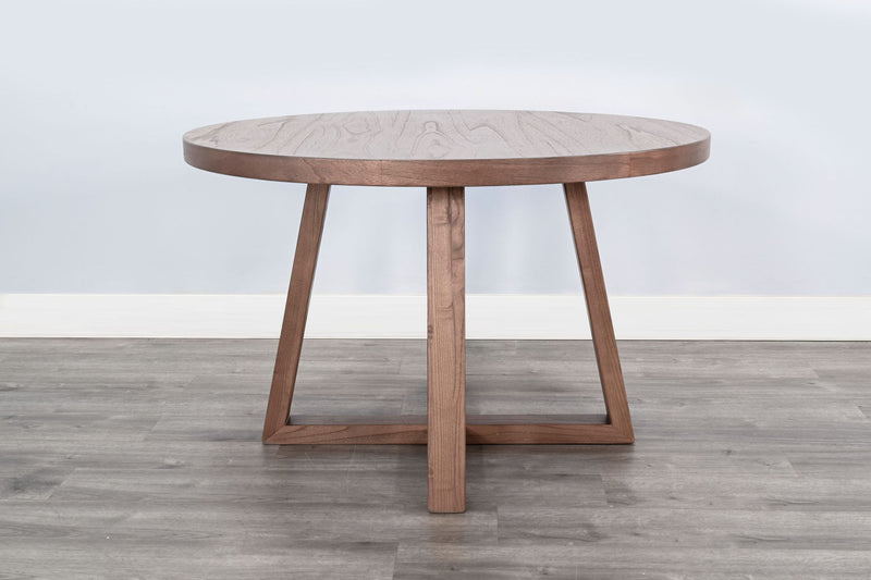 Mia - Round Table