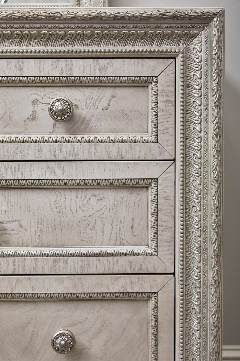Camila - 8 Drawer Dresser - Creamy White